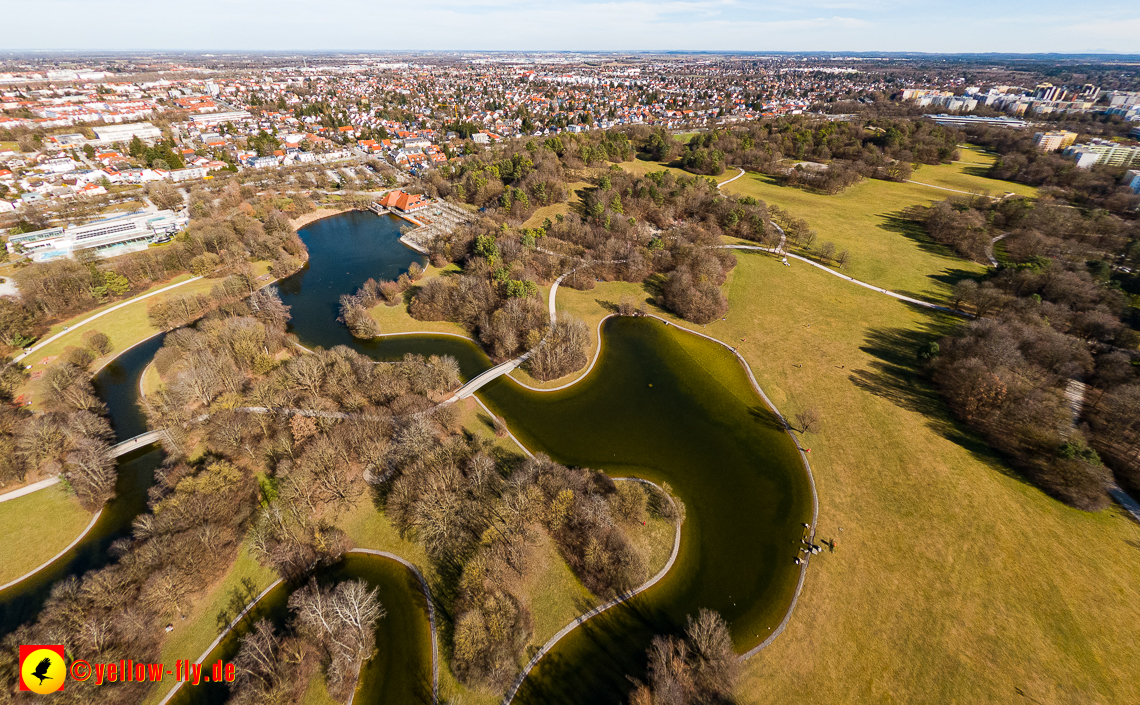 20.02.2023 -  Ostparksee und Schule am Strehleranger mit Umgebung in Neuperlach